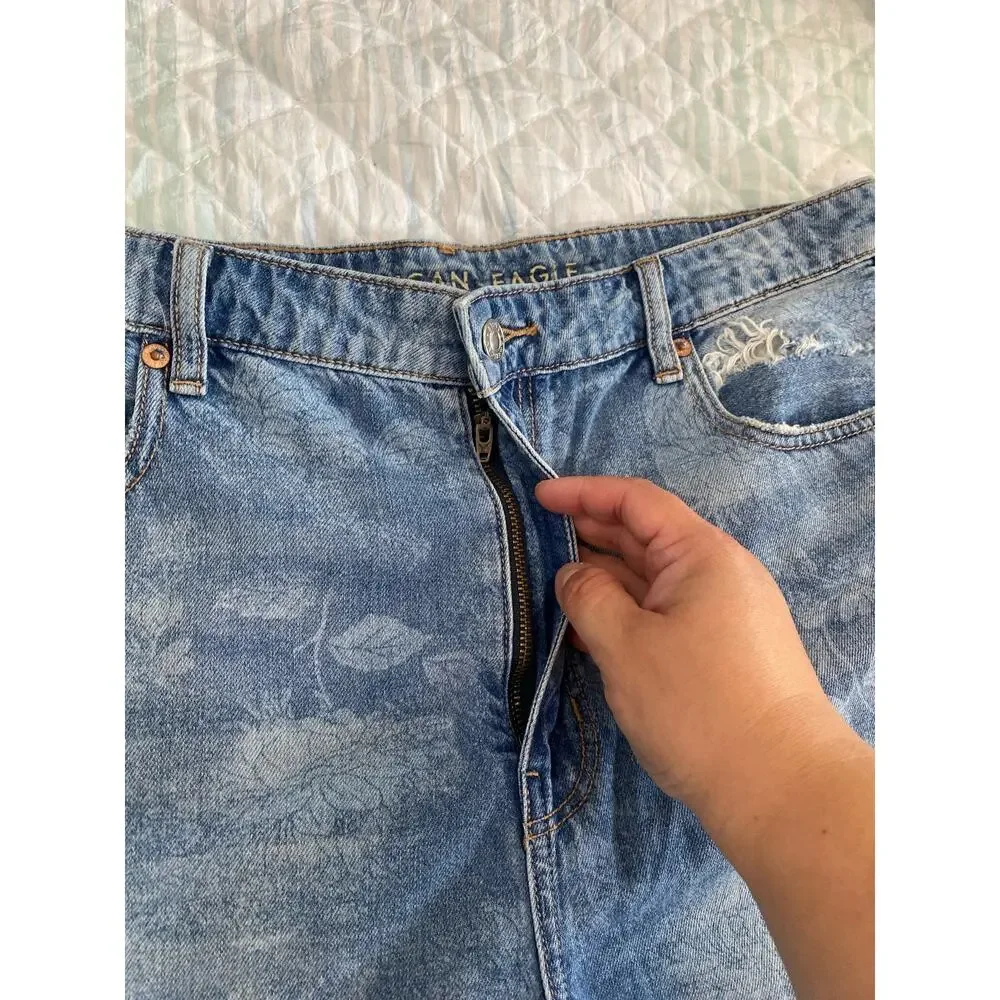 American eagle Women's High Waisted Denim Shorts Size 14